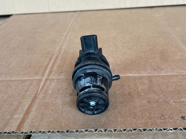 bontott MAZDA CX-7 Hátsó Ablakmosó Szivattyú