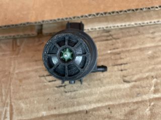 bontott MAZDA CX-7 Hátsó Ablakmosó Szivattyú