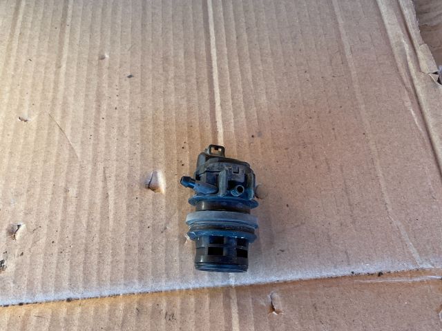 bontott MAZDA CX-7 Hátsó Ablakmosó Szivattyú