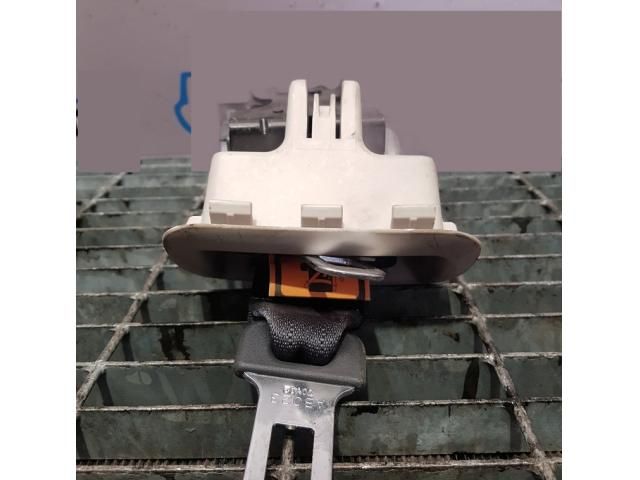 bontott MAZDA CX-7 Hátsó középső Biztonsági Öv