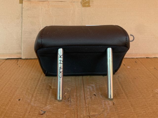 bontott MAZDA CX-7 Hátsó középső Fejtámla