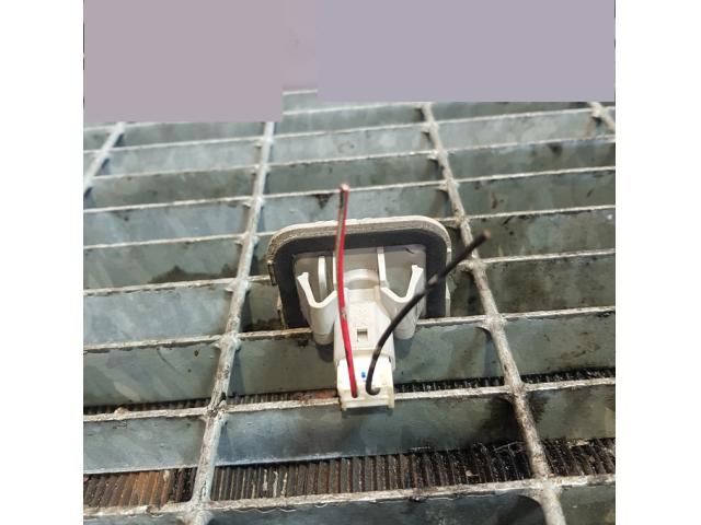 bontott MAZDA CX-7 Hátsó Rendszámtábla Világítás