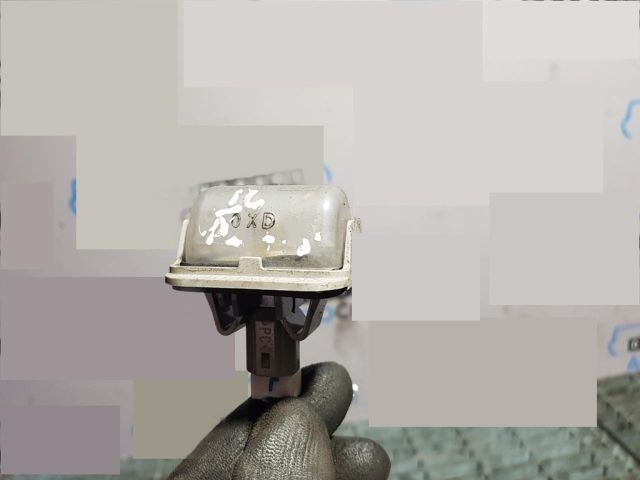 bontott MAZDA CX-7 Hátsó Rendszámtábla Világítás