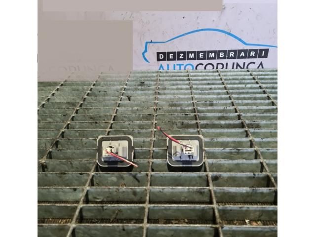 bontott MAZDA CX-7 Hátsó Rendszámtábla Világítás