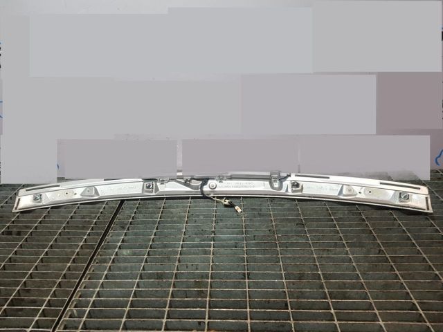 bontott MAZDA CX-7 Hátsó Szárny Légterelő