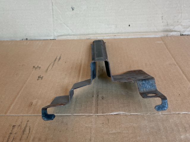 bontott MAZDA CX-7 Homlokfal Alsó Tartó