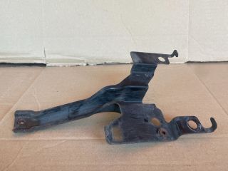 bontott MAZDA CX-7 Homlokfal Alsó Tartó