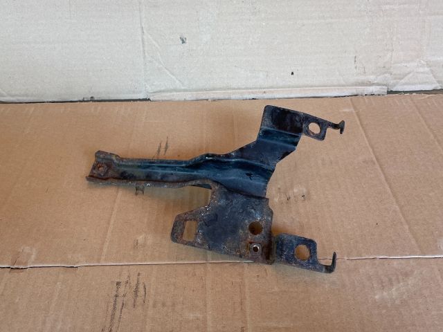 bontott MAZDA CX-7 Homlokfal Alsó Tartó