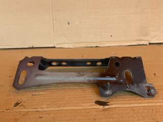 bontott MAZDA CX-7 Homlokfal Alsó Tartó