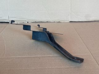 bontott MAZDA CX-7 Homlokfal Alsó Tartó