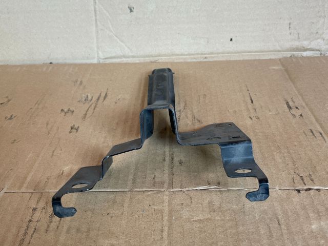 bontott MAZDA CX-7 Homlokfal Alsó Tartó