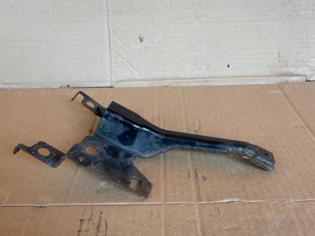 bontott MAZDA CX-7 Homlokfal Alsó Tartó