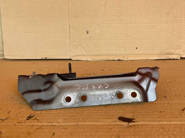 bontott MAZDA CX-7 Homlokfal Alsó Tartó