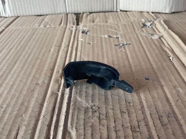 bontott MAZDA CX-7 Homlokfal Burkolat