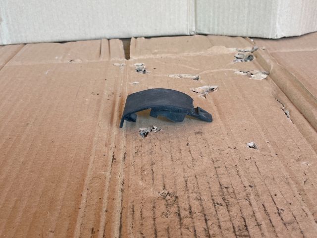 bontott MAZDA CX-7 Homlokfal Burkolat