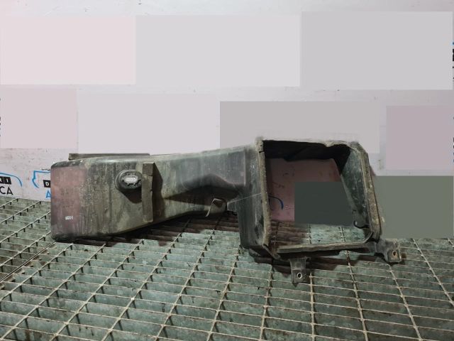 bontott MAZDA CX-7 Hűtő Légterelő