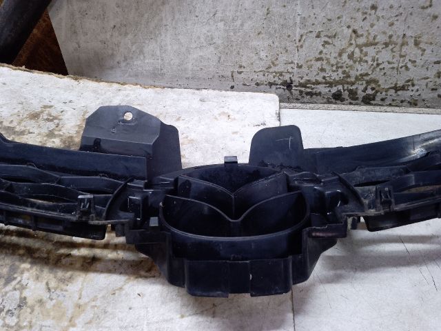 bontott MAZDA CX-7 Hűtőrács