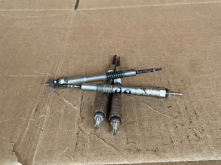 bontott MAZDA CX-7 Izzító/Gyújtó Gyertya