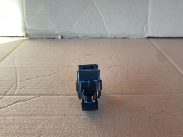 bontott MAZDA CX-7 Jobb első Ablakemelő Kapcsoló