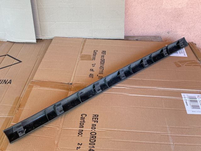 bontott MAZDA CX-7 Jobb első Ajtó Díszléc