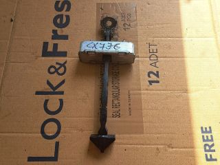 bontott MAZDA CX-7 Jobb első Ajtóhatároló