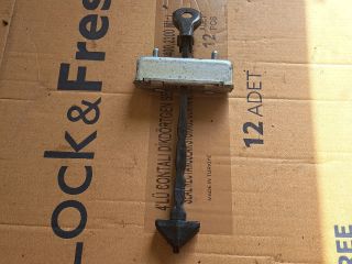 bontott MAZDA CX-7 Jobb első Ajtóhatároló