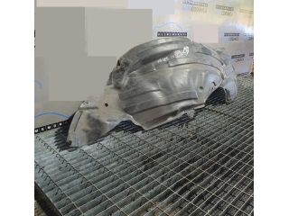 bontott MAZDA CX-7 Jobb első Dobbetét (Kerékjárati, Műanyag)