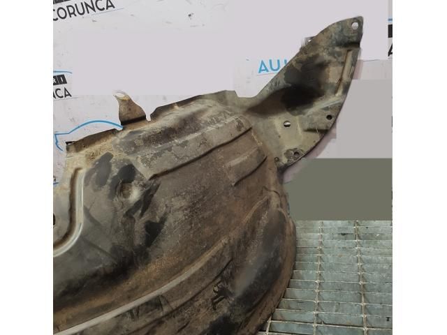 bontott MAZDA CX-7 Jobb első Dobbetét (Kerékjárati, Műanyag)