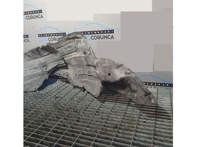 bontott MAZDA CX-7 Jobb első Dobbetét (Kerékjárati, Műanyag)