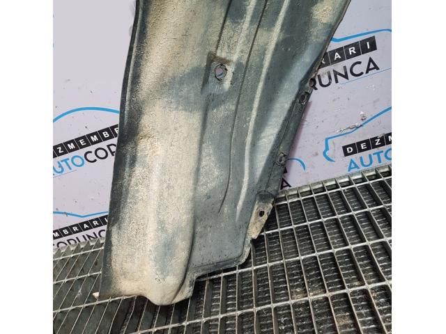 bontott MAZDA CX-7 Jobb első Dobbetét (Kerékjárati, Műanyag)