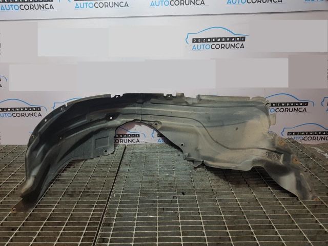 bontott MAZDA CX-7 Jobb első Dobbetét (Kerékjárati, Műanyag)