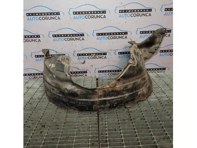 bontott MAZDA CX-7 Jobb első Dobbetét (Kerékjárati, Műanyag)