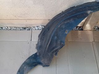 bontott MAZDA CX-7 Jobb első Első Dobbetét (Kerékjárati, Műanyag)