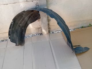 bontott MAZDA CX-7 Jobb első Első Dobbetét (Kerékjárati, Műanyag)