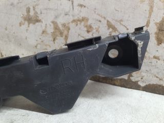 bontott MAZDA CX-7 Jobb első Oldal Lökhárító Tartó (Műanyag)