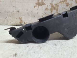 bontott MAZDA CX-7 Jobb első Oldal Lökhárító Tartó (Műanyag)