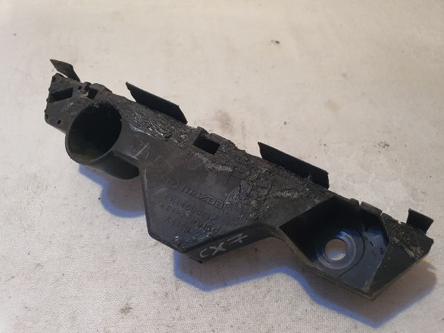 bontott MAZDA CX-7 Jobb első Oldal Lökhárító Tartó (Műanyag)