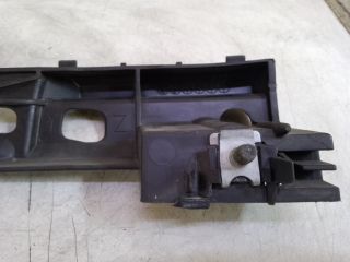 bontott MAZDA CX-7 Jobb első Oldal Lökhárító Tartó (Műanyag)