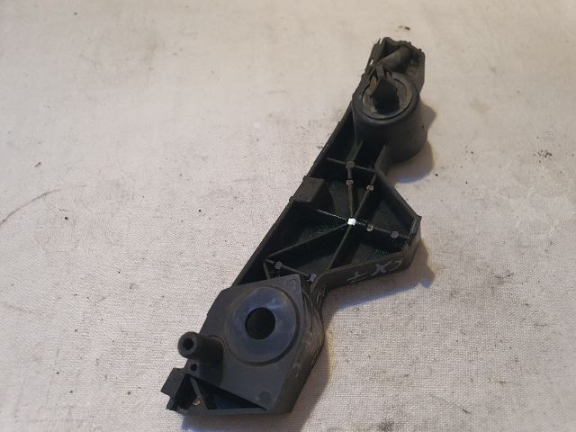 bontott MAZDA CX-7 Jobb első Oldal Lökhárító Tartó (Műanyag)