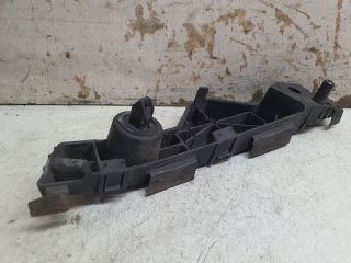 bontott MAZDA CX-7 Jobb első Oldal Lökhárító Tartó (Műanyag)