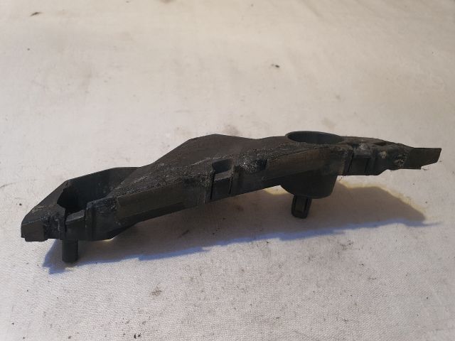 bontott MAZDA CX-7 Jobb első Oldal Lökhárító Tartó (Műanyag)