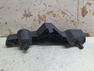 bontott MAZDA CX-7 Jobb első Oldal Lökhárító Tartó (Műanyag)