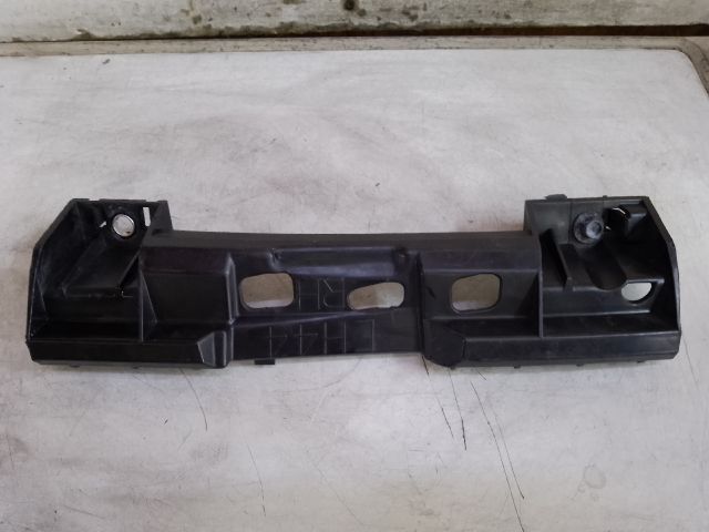 bontott MAZDA CX-7 Jobb első Oldal Lökhárító Tartó (Műanyag)