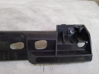 bontott MAZDA CX-7 Jobb első Oldal Lökhárító Tartó (Műanyag)