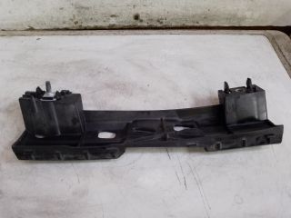 bontott MAZDA CX-7 Jobb első Oldal Lökhárító Tartó (Műanyag)