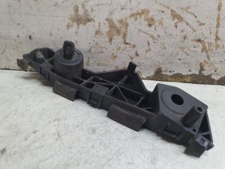 bontott MAZDA CX-7 Jobb első Oldal Lökhárító Tartó (Műanyag)