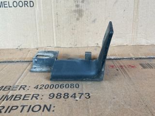 bontott MAZDA CX-7 Jobb első Sárvédő Gumi