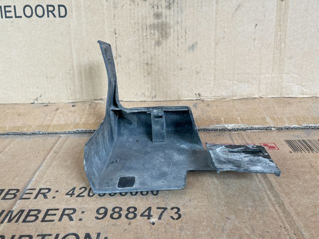 bontott MAZDA CX-7 Jobb első Sárvédő Gumi