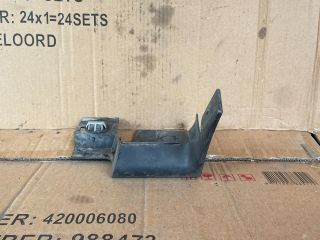 bontott MAZDA CX-7 Jobb első Sárvédő Gumi