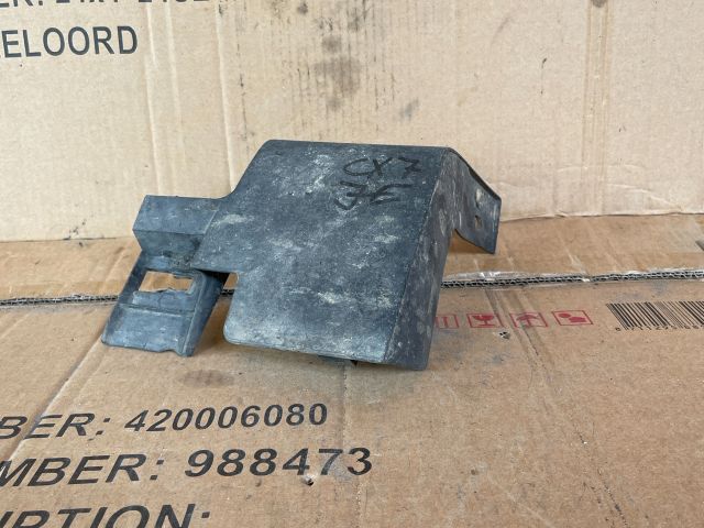 bontott MAZDA CX-7 Jobb első Sárvédő Gumi